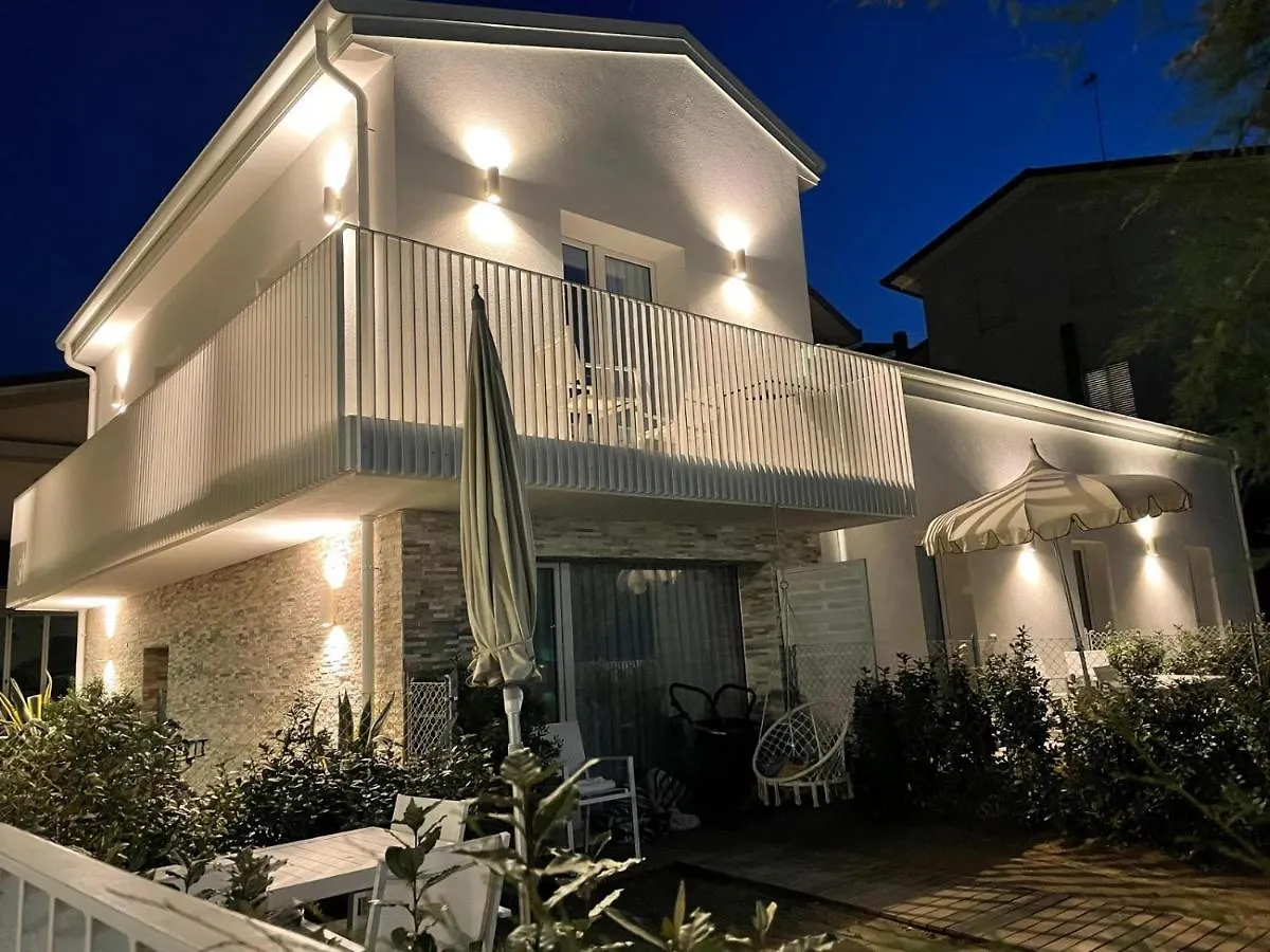 Villa Le Agavi Luxory Beach Surfhouse Bellaria-Igea Marina Italy