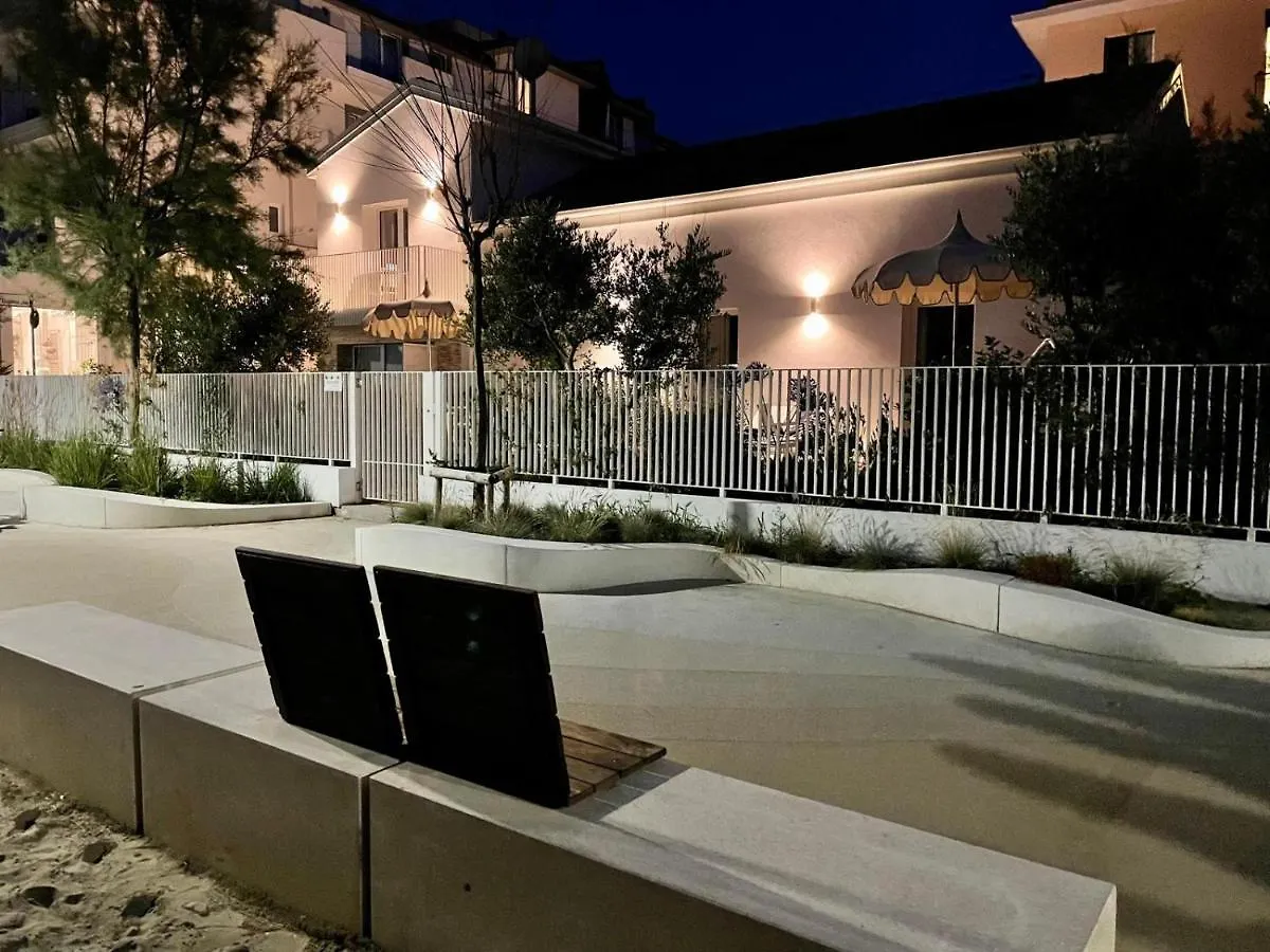 Villa Le Agavi Luxory Beach Surfhouse Bellaria-Igea Marina 0*,  İtalya