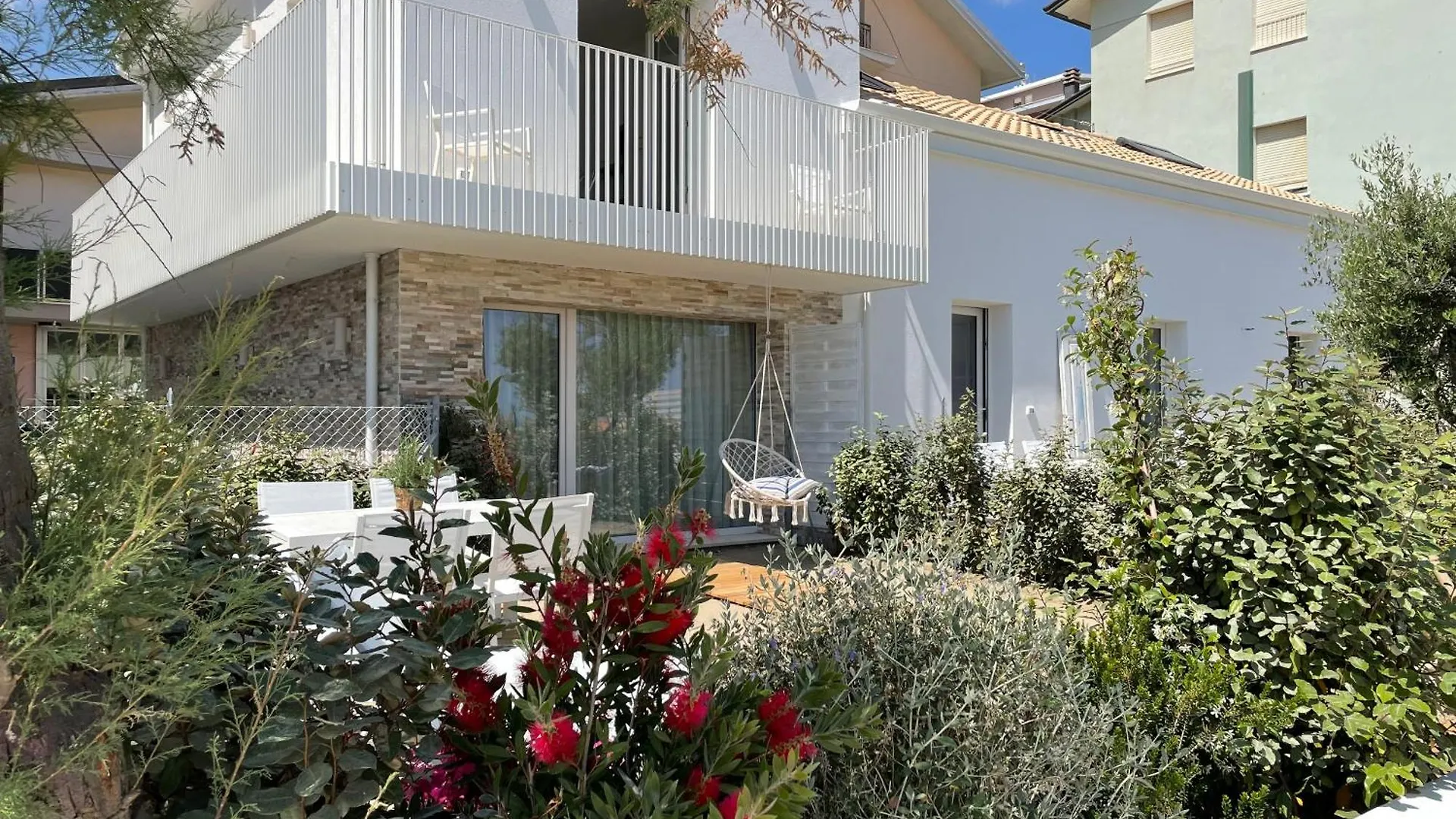 Villa Le Agavi Luxory Beach Surfhouse Bellaria-Igea Marina 0*,  Italy